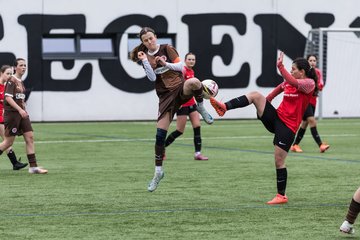 Bild 409 - wBJ FC St. Pauli - Walddoerfer SV : Ergebnis: 3:4
